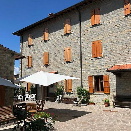 Albergo Ristorante Letizia Chiusi della Verna Dış mekan fotoğraf