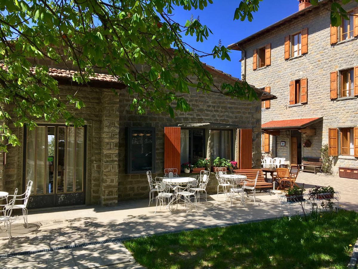 Albergo Ristorante Letizia Chiusi della Verna Dış mekan fotoğraf